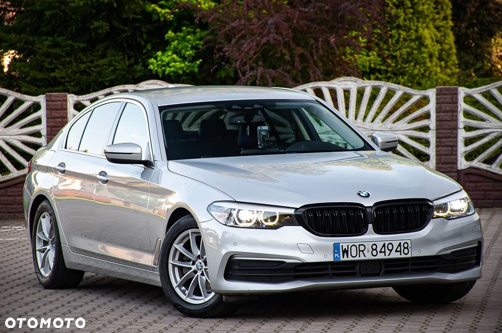 BMW Seria 5 520d Luxury Line - 11