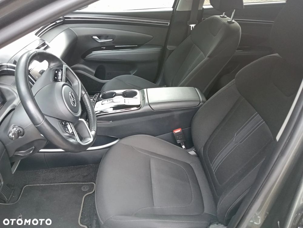 Hyundai Tucson 1.6 T-GDi HEV Executive 4WD - 13