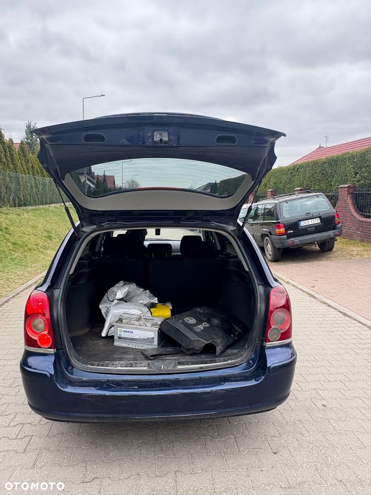 Toyota Avensis 2.0 D-4D Platinium - 9