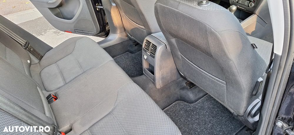 Volkswagen Jetta - 22