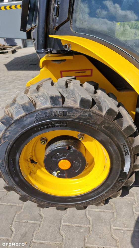 JCB 520-40 - 10