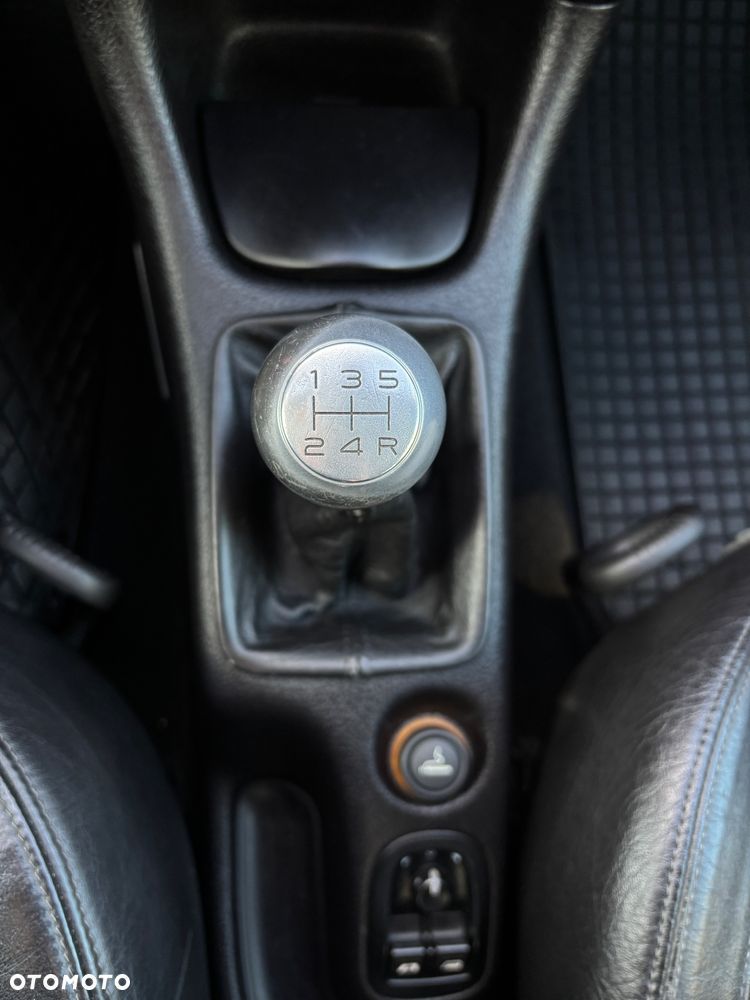 Peugeot 206 - 22