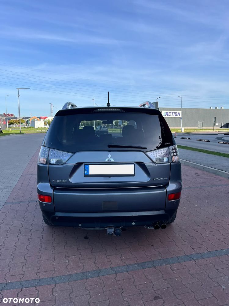 Mitsubishi Outlander 2.2 DID Intense + - 5