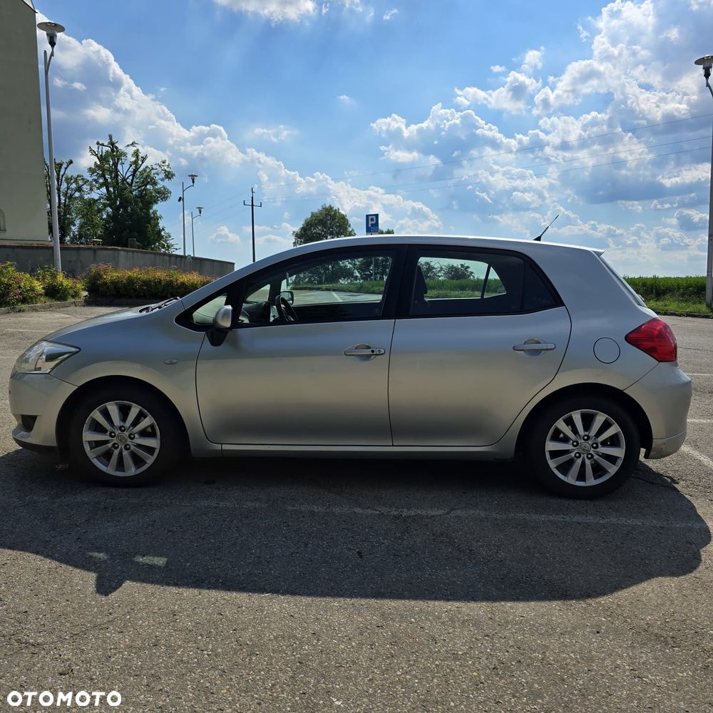 Toyota Auris 2.0 D-4D Premium - 6
