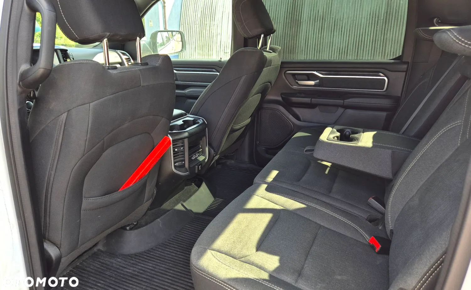 RAM 1500 Quad Cab Longbed Bighorn - 16