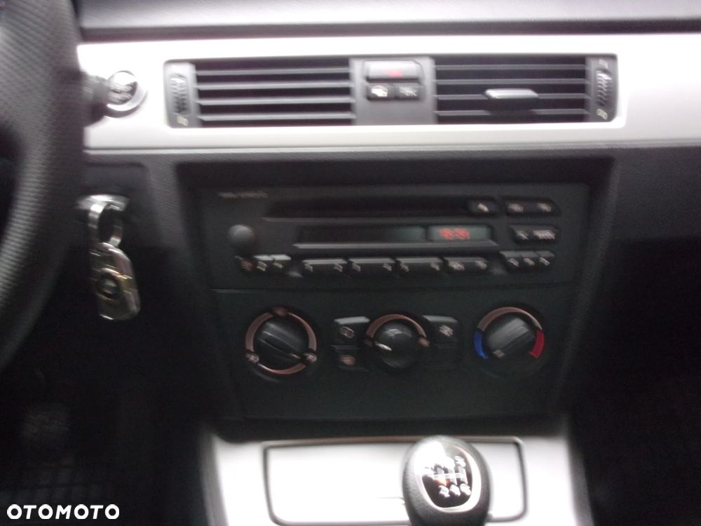 BMW Seria 3 - 31