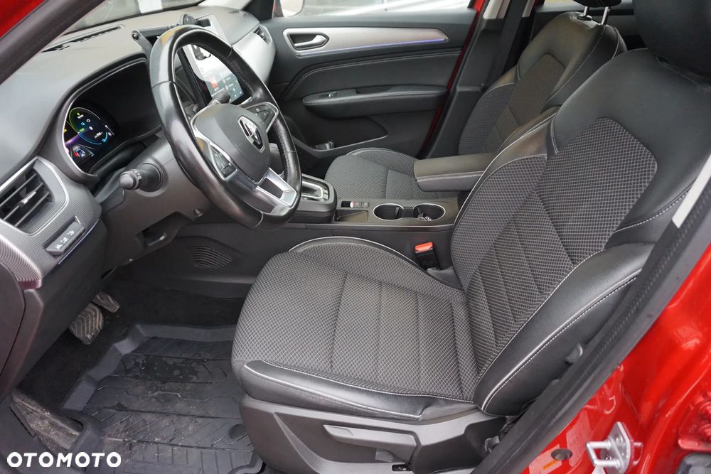 Renault Arkana 1.6 E-TECH Intens MMT - 9