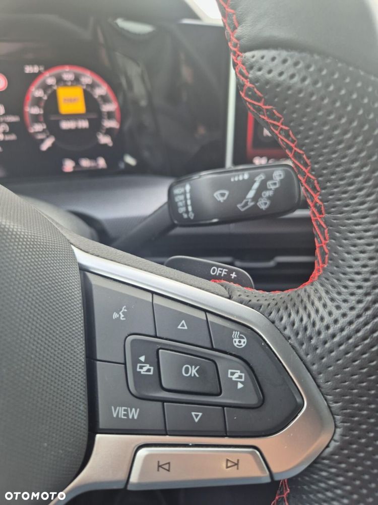 Volkswagen Golf - 31