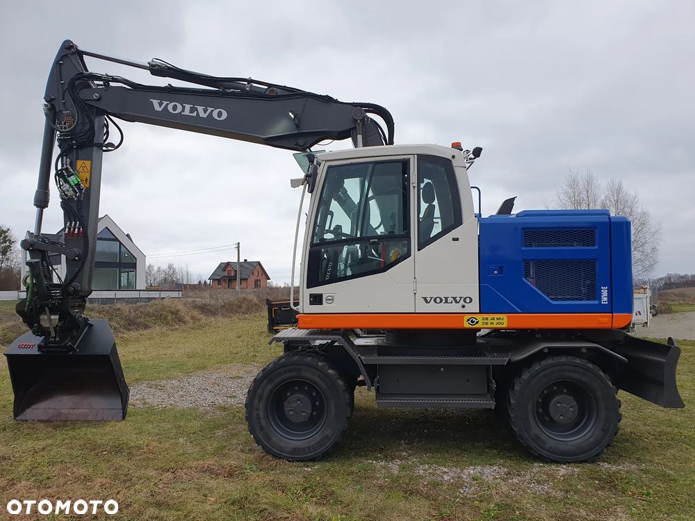 Volvo - 1