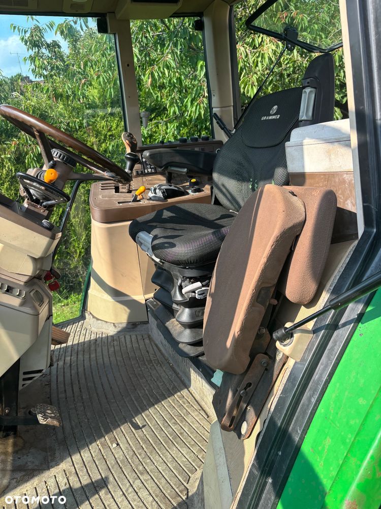 John Deere 6810 - 7