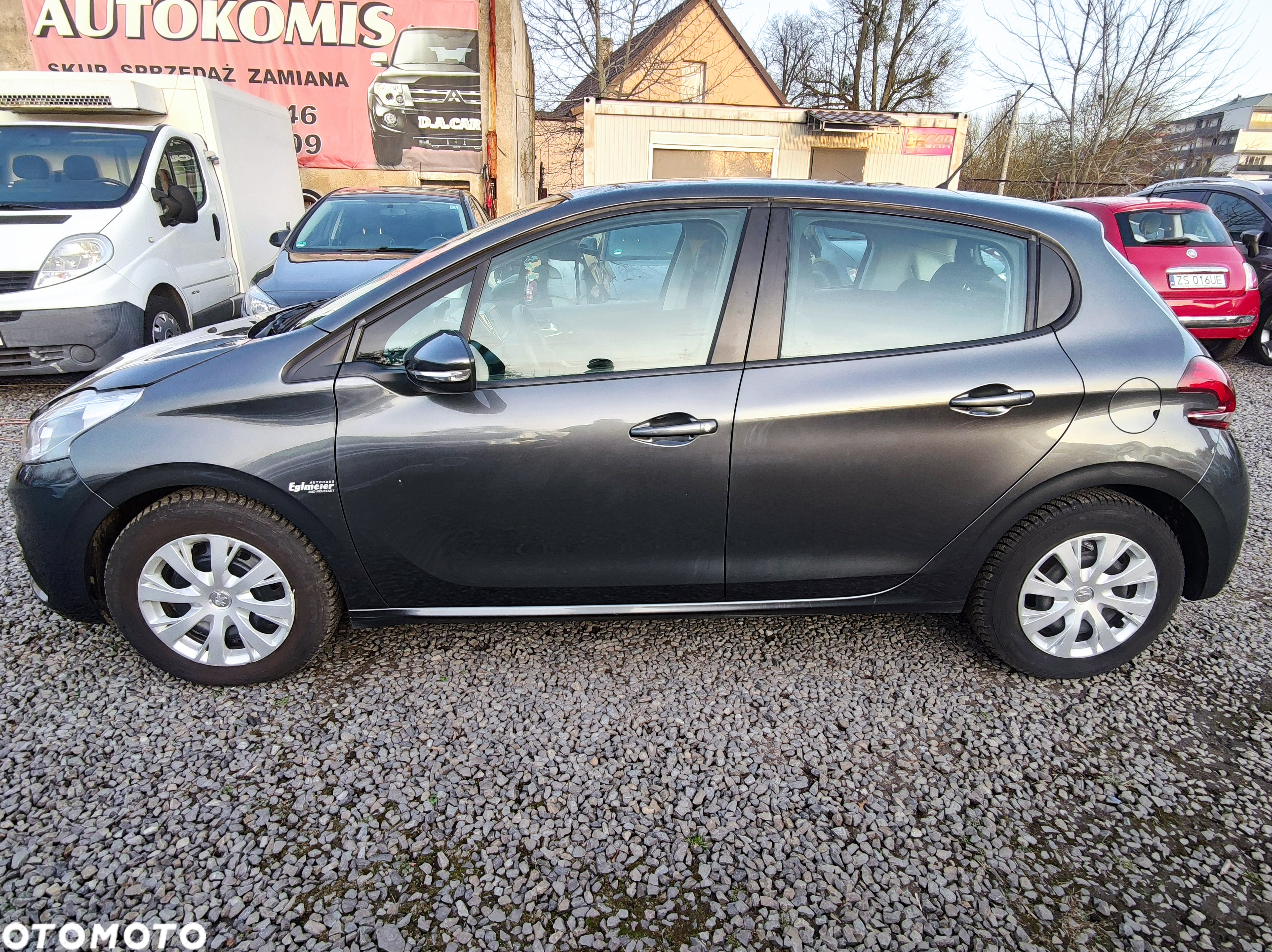 Peugeot 208 1.2 PureTech Allure - 4