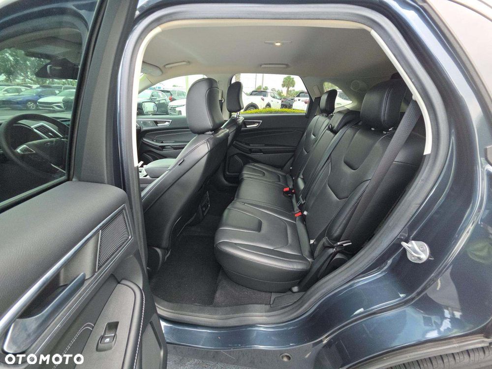 Ford Edge - 10
