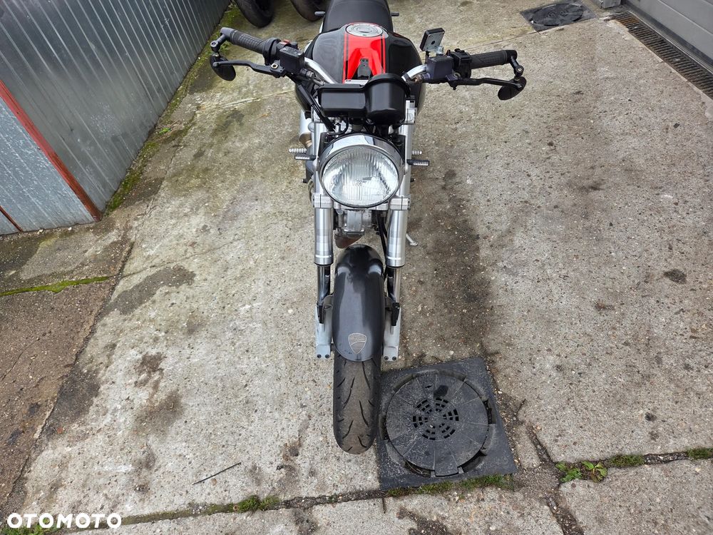 Ducati Monster - 4