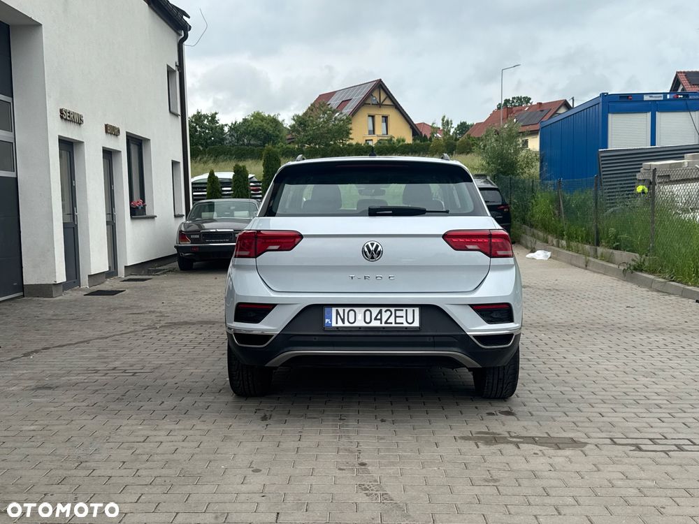 Volkswagen T-Roc 1.5 TSI OPF ACTIVE - 6