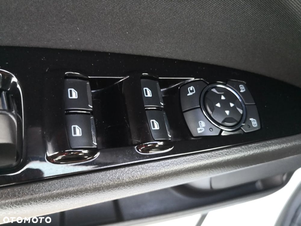 Ford Mondeo 2.0 TDCi STart-Stopp PowerShift-Aut Titanium - 12