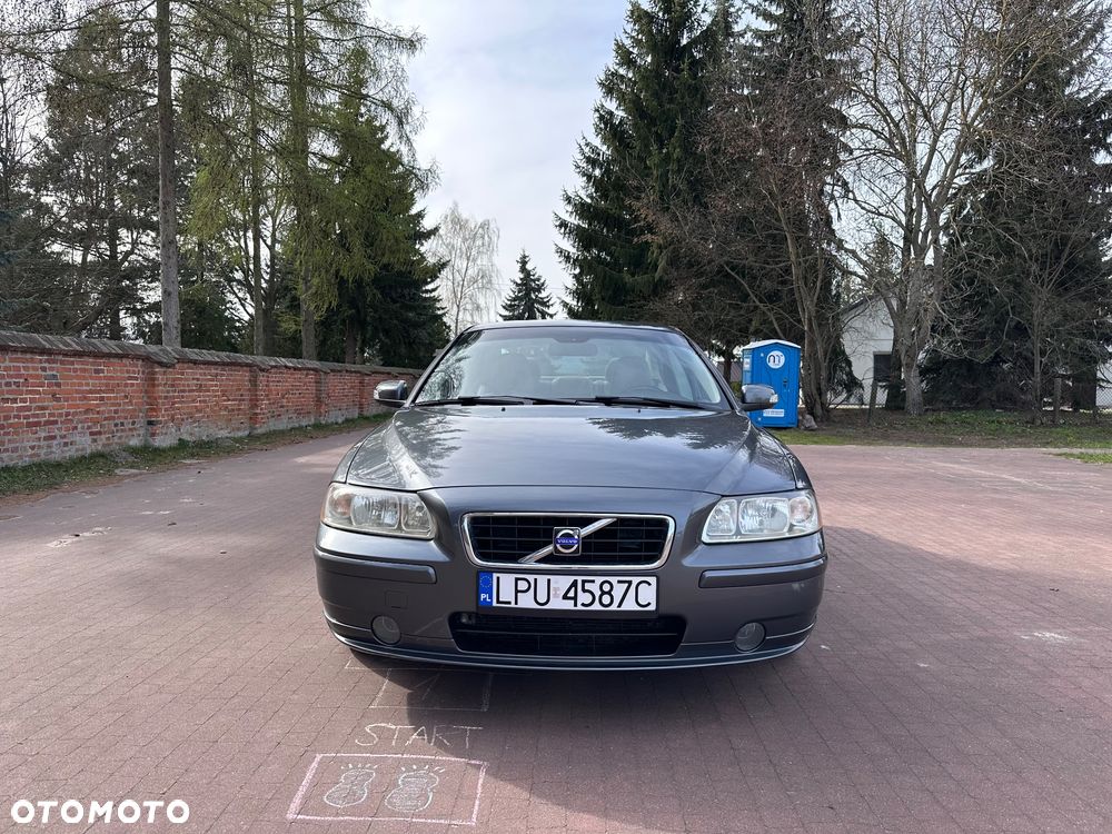 Volvo S60 2.4D Momentum - 3