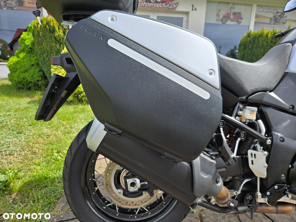 Suzuki V-STROM - 23