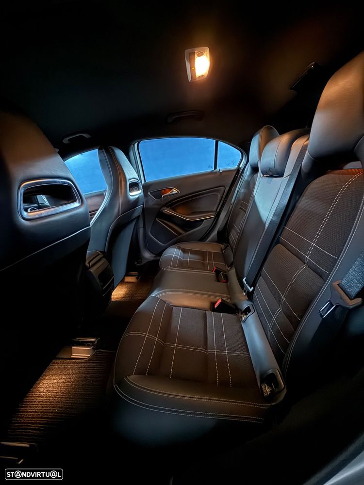 Mercedes-Benz A 200 CDI (BlueEFFICIENCY) Urban - 18