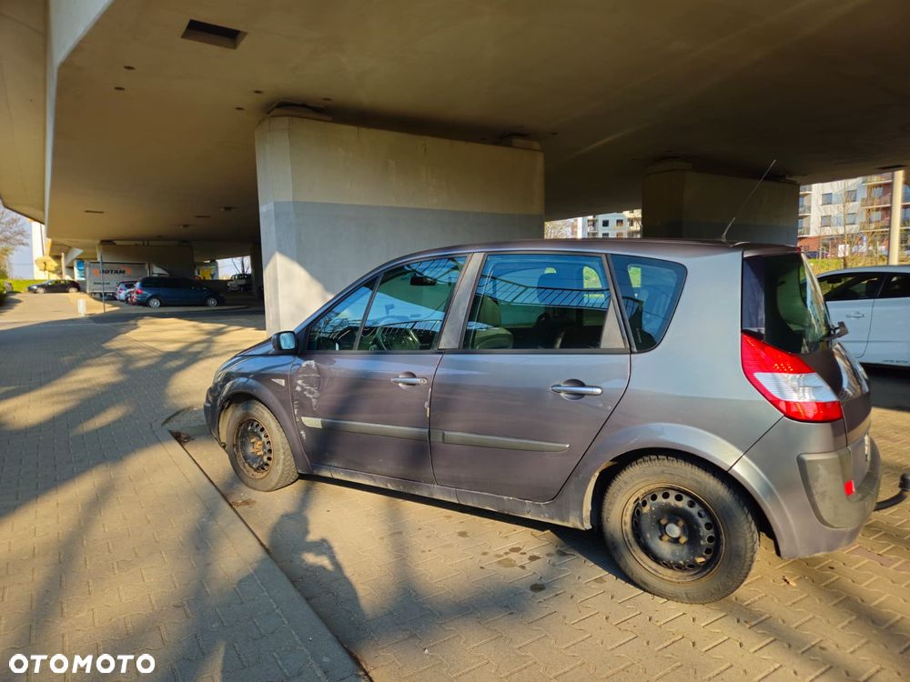 Renault Scenic - 2