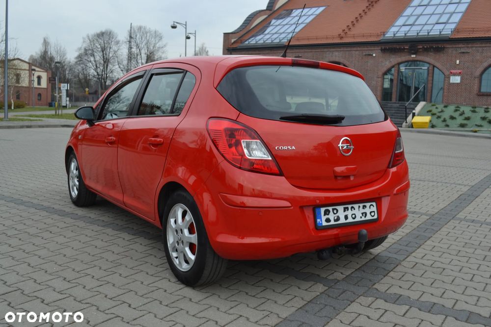 Opel Corsa 1.4 16V Enjoy - 6