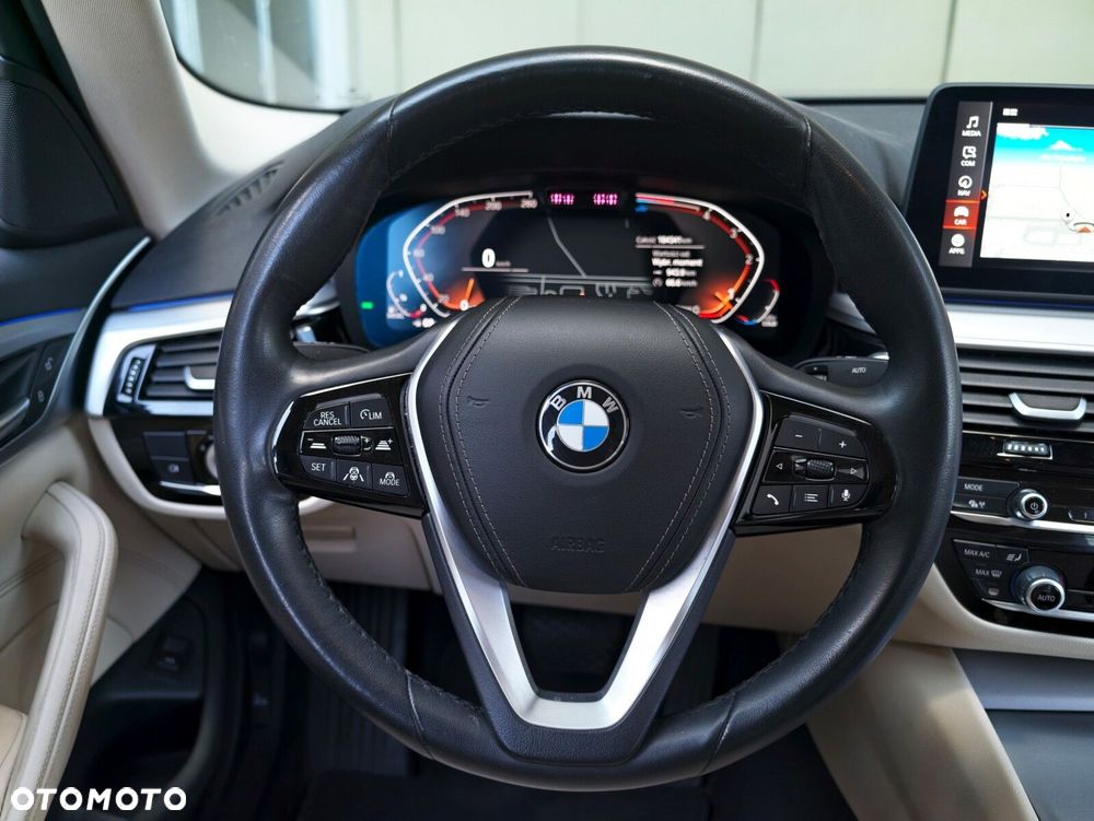BMW Seria 5 520d xDrive mHEV - 7