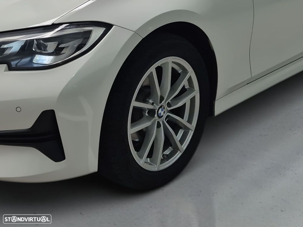 BMW 318 d Touring - 4