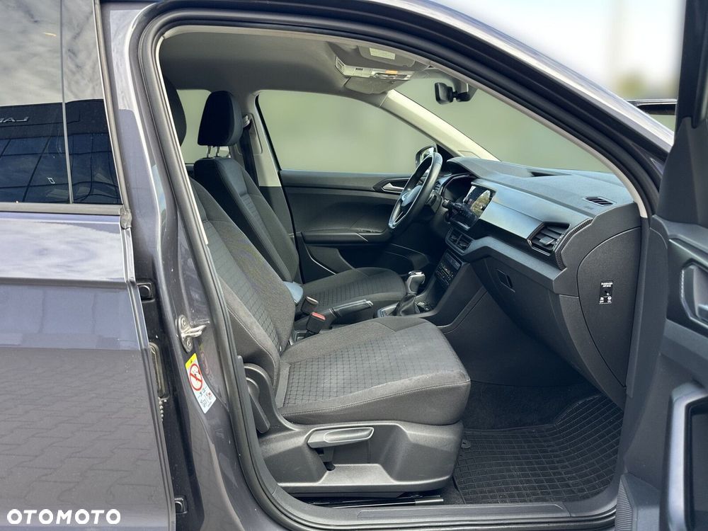 Volkswagen T-Cross - 13