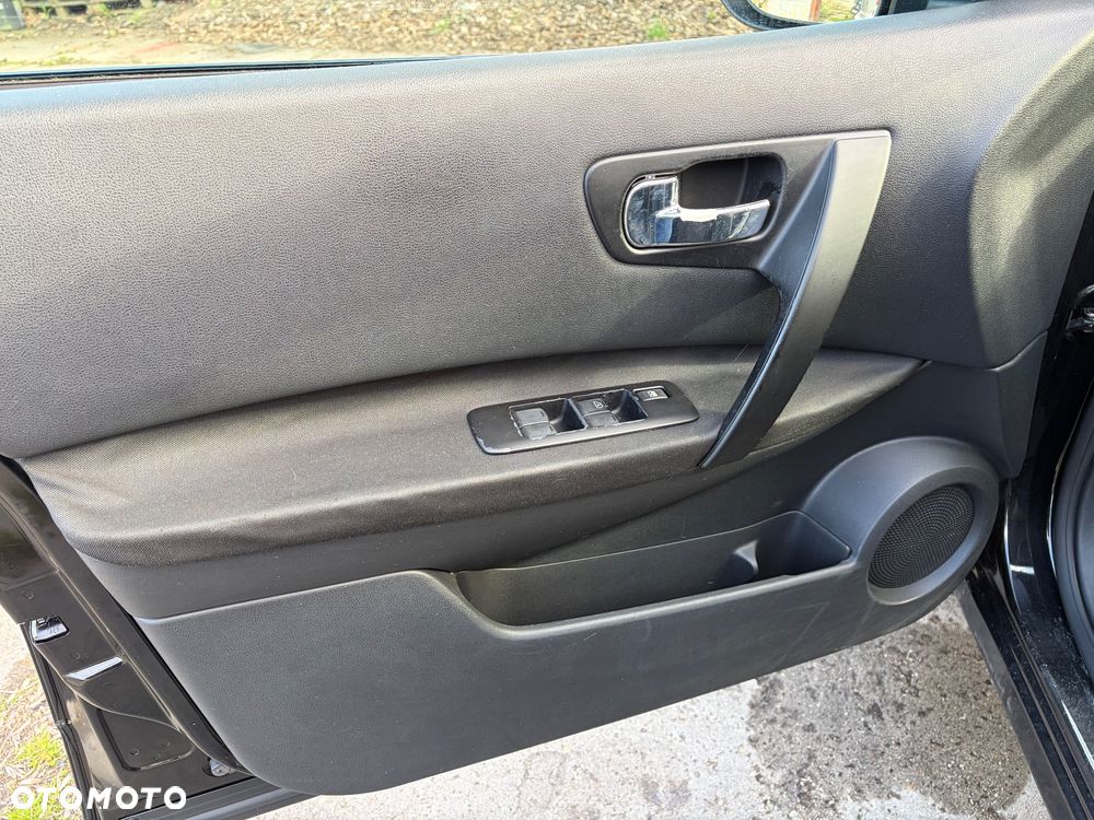 Nissan Qashqai+2 - 20