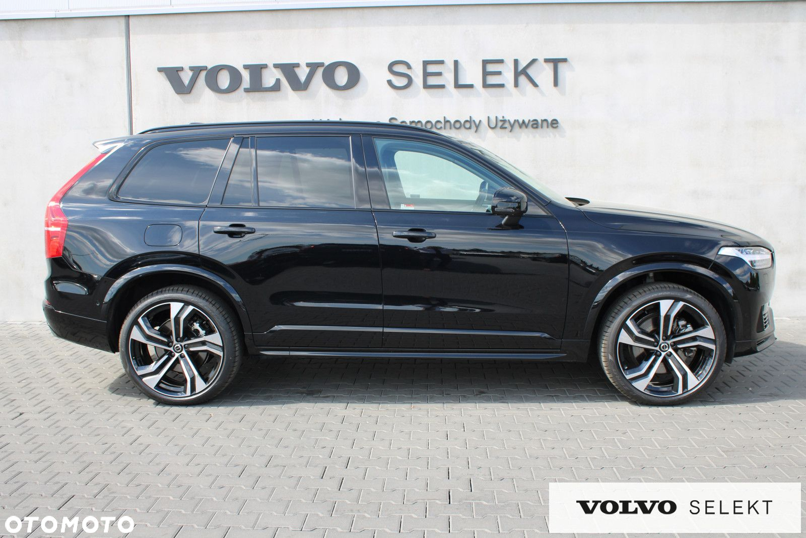 Volvo XC 90 - 9