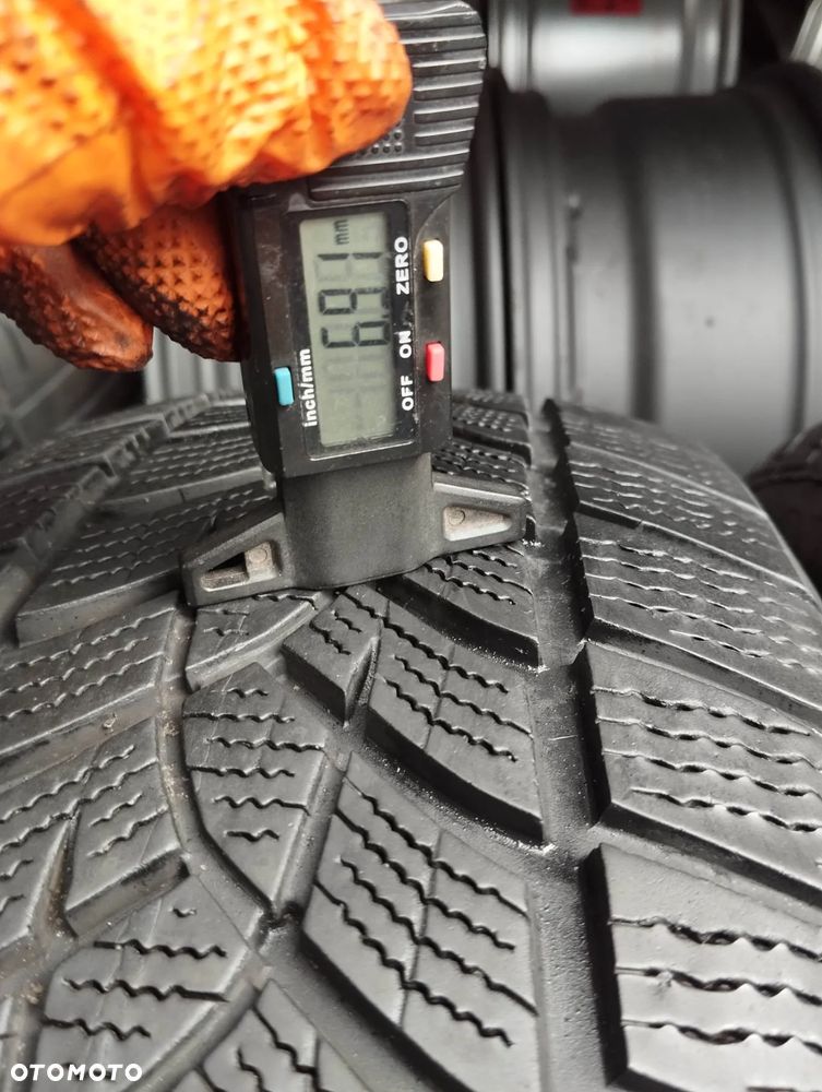 Goodyear ULTRAGRIP PERFORMANCE + SUV 225 60 18 104 V 3PMSF 2szt - 3
