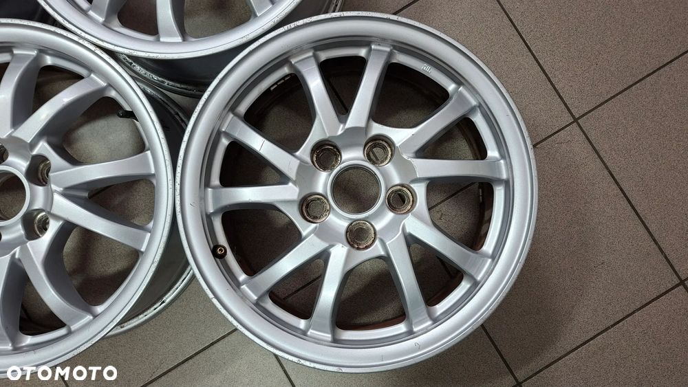 Felgi Aluminiowe 16 Toyota Prius Plus 5x114.3 39 - 9