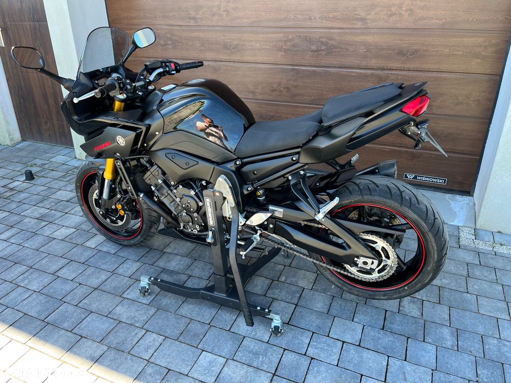 Yamaha FZ8 - 10