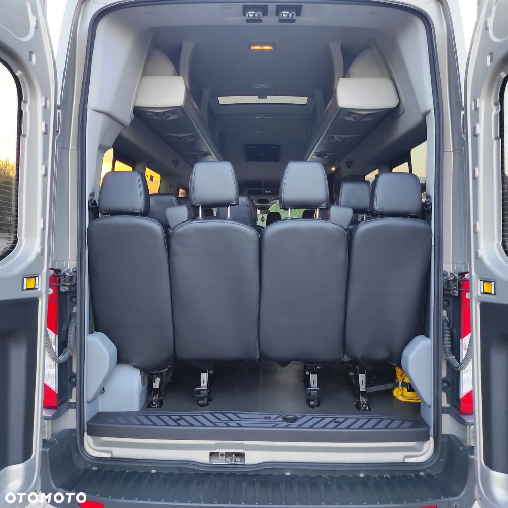 Ford Transit Autobus 18 osób 2.2 TDCI 155 KM 2017 r - 33