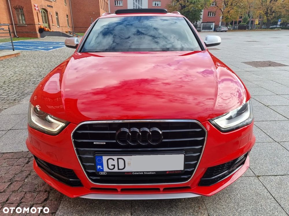 Audi A4 Avant 2.0 TDI DPF clean diesel quattro S tronic S line Sportpaket - 2