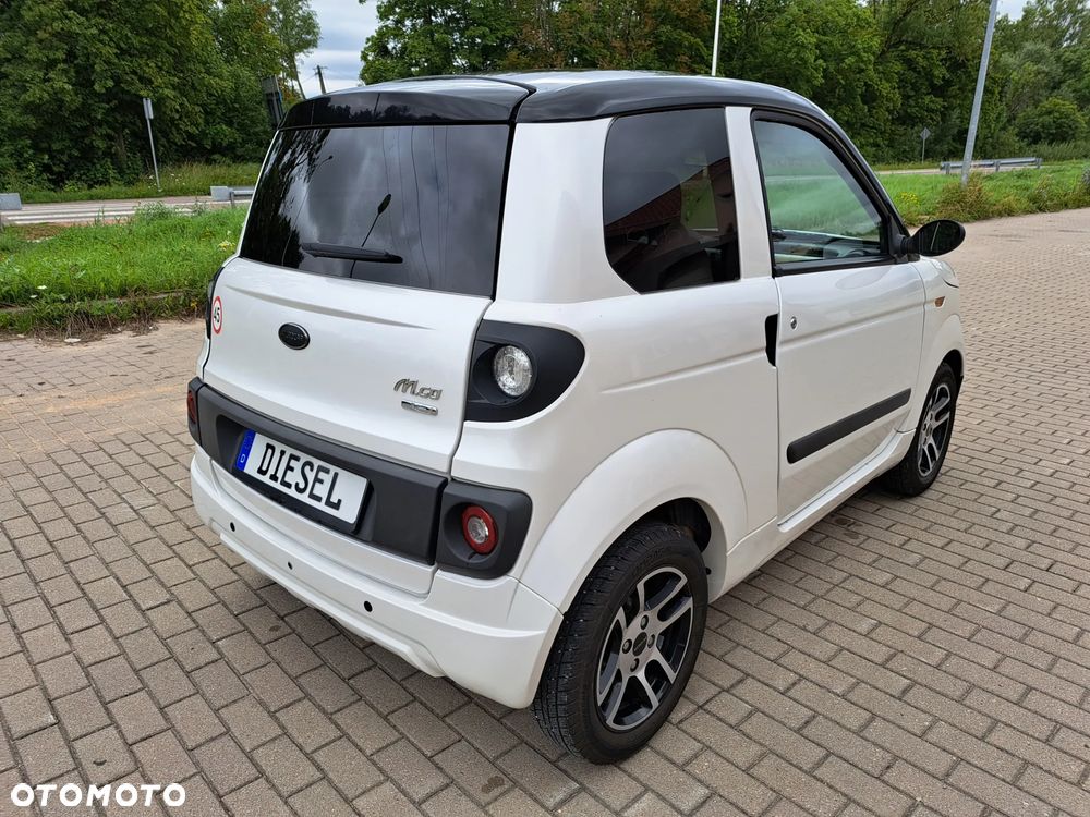Microcar M.GO - 7