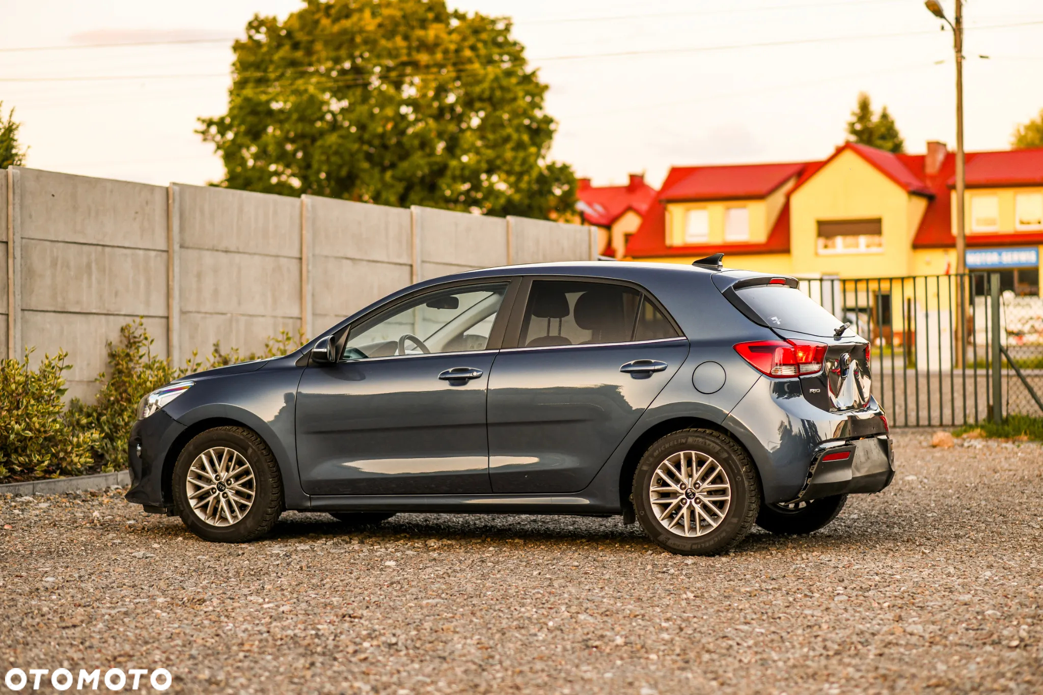 Kia Rio 1.2 Edition 7 - 16