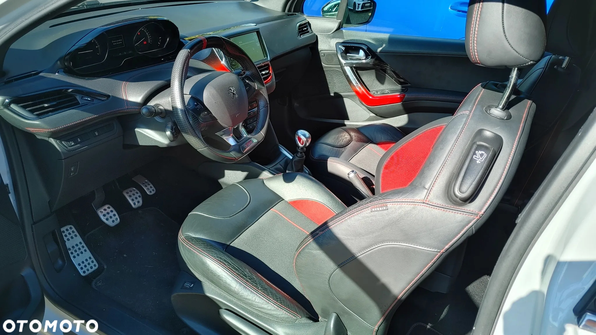 Peugeot 208 1.6 THP GTi - 8