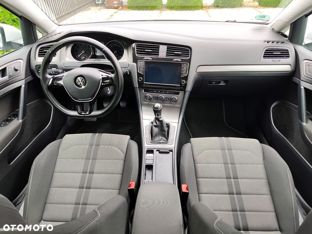 Volkswagen Golf - 7