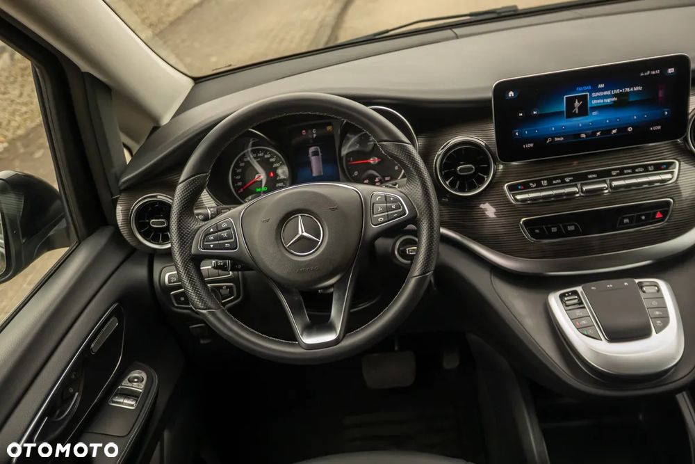 Mercedes-Benz Klasa V 300 d extralang 4Matic 9G-TRONIC Avantgarde - 20