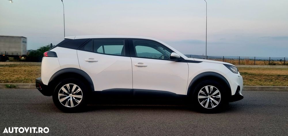 Peugeot 2008 BlueHDi 100 STOP & START Signature - 14