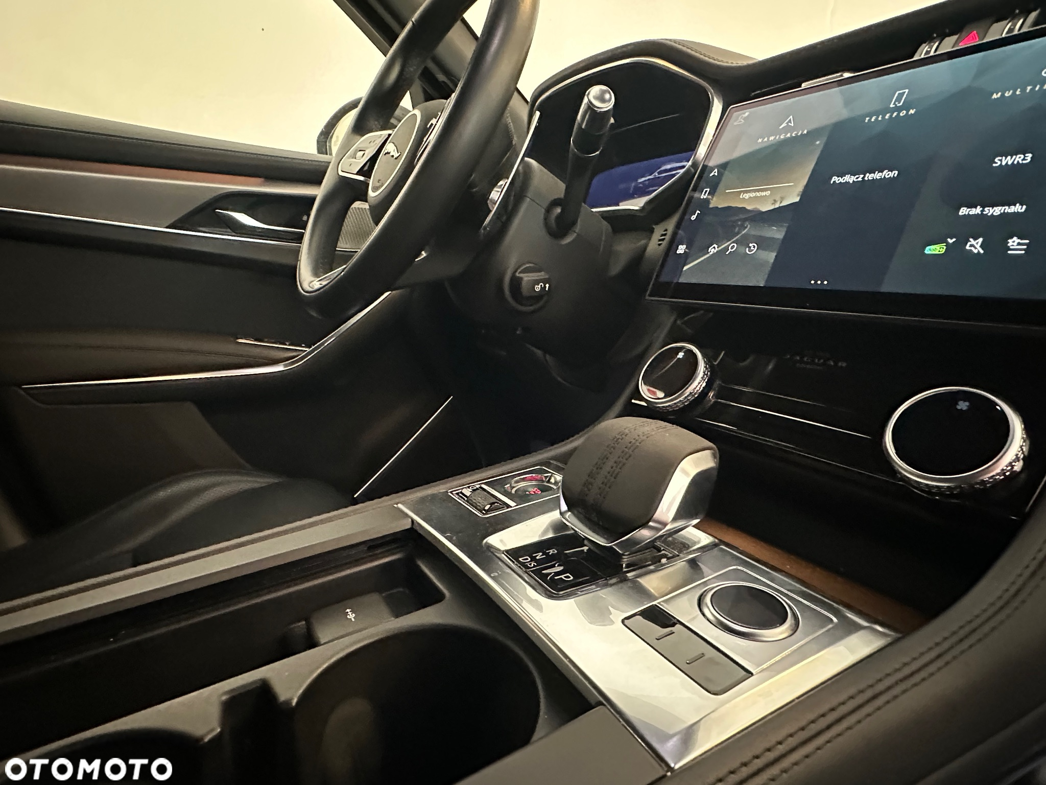 Jaguar F-Pace 2.0 P400e PHEV AWD SE - 37