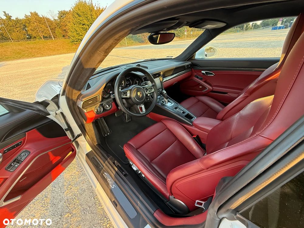 Porsche 911 - 8