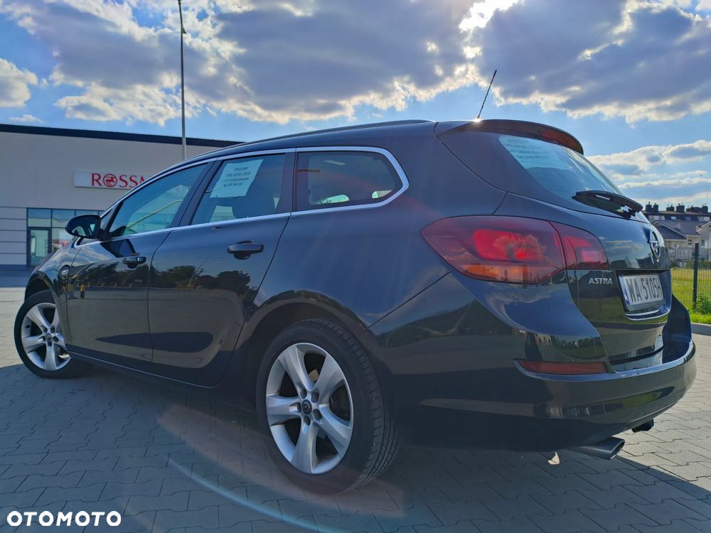 Opel Astra 1.4 Turbo - 4
