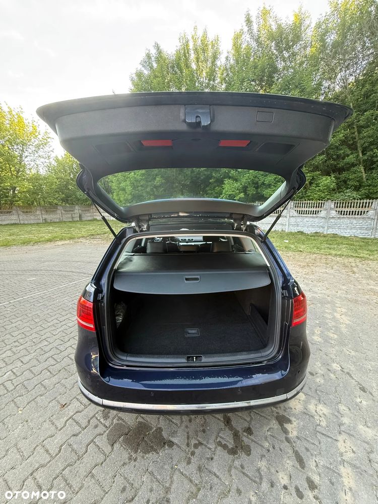 Volkswagen Passat 2.0 TDI Comfortline DSG - 11