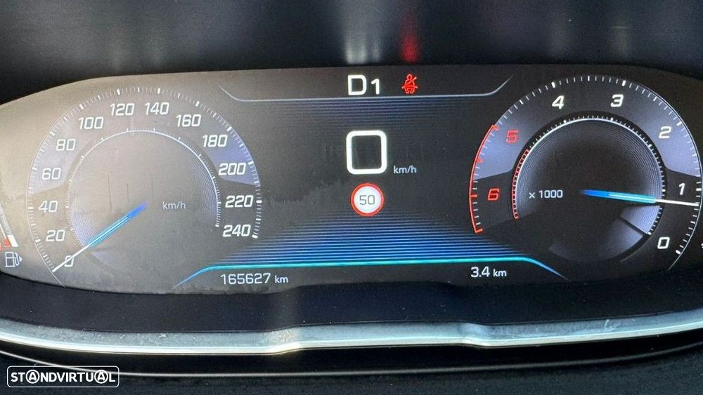 Peugeot 3008 1.5 BlueHDi Allure Pack EAT8 - 24