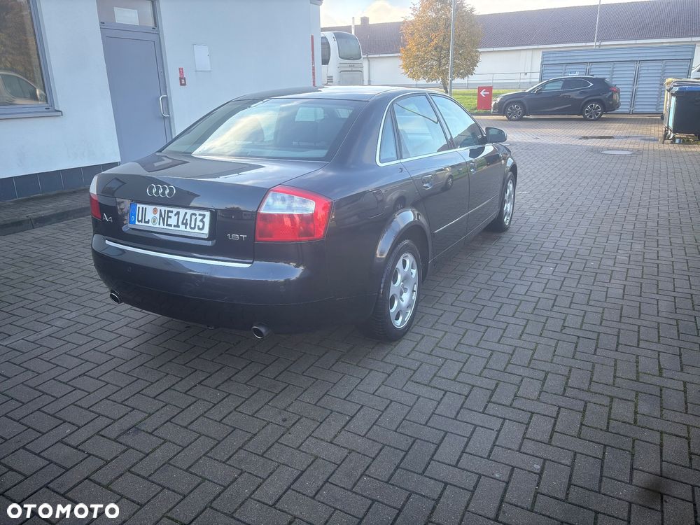 Audi A4 Limousine - 7