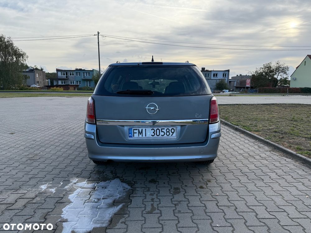 Opel Astra 2004 photo 4