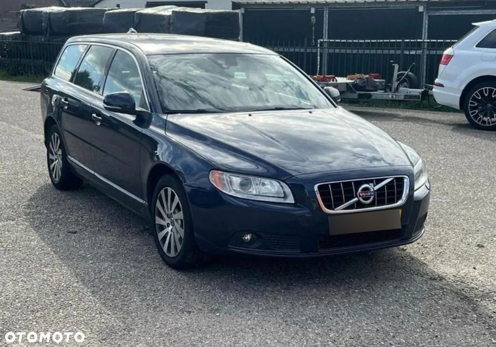 Volvo V70 - 1