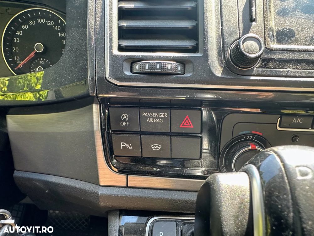 Volkswagen Multivan - 18