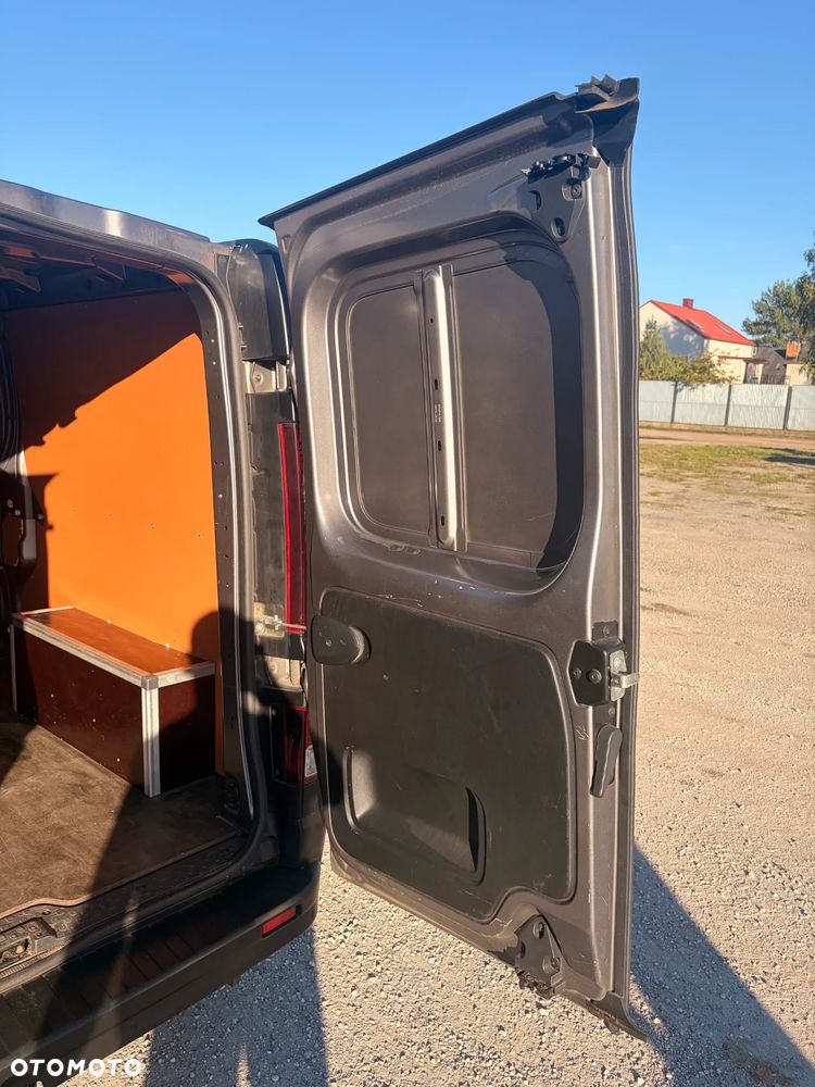 Renault Trafic - 12